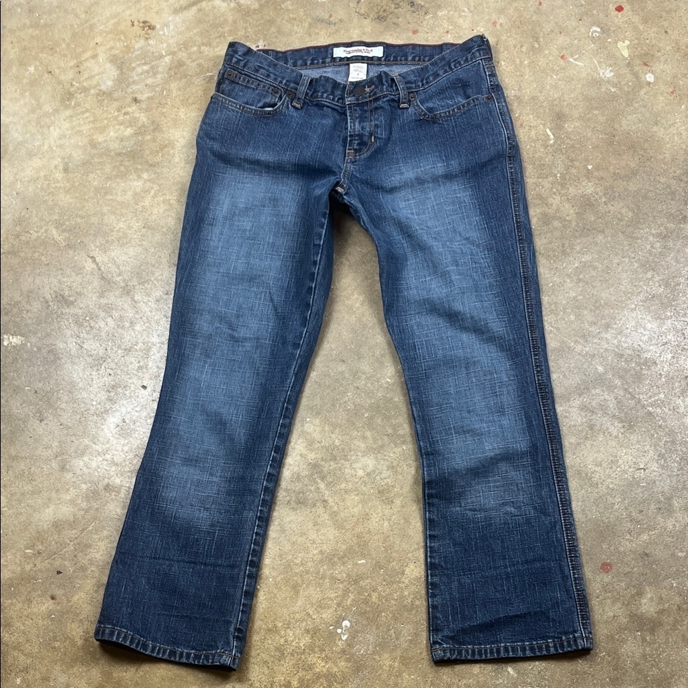 Vintage Abercrombie & Fitch Low Rise Dark Blue Denim Capri
Size: 2
